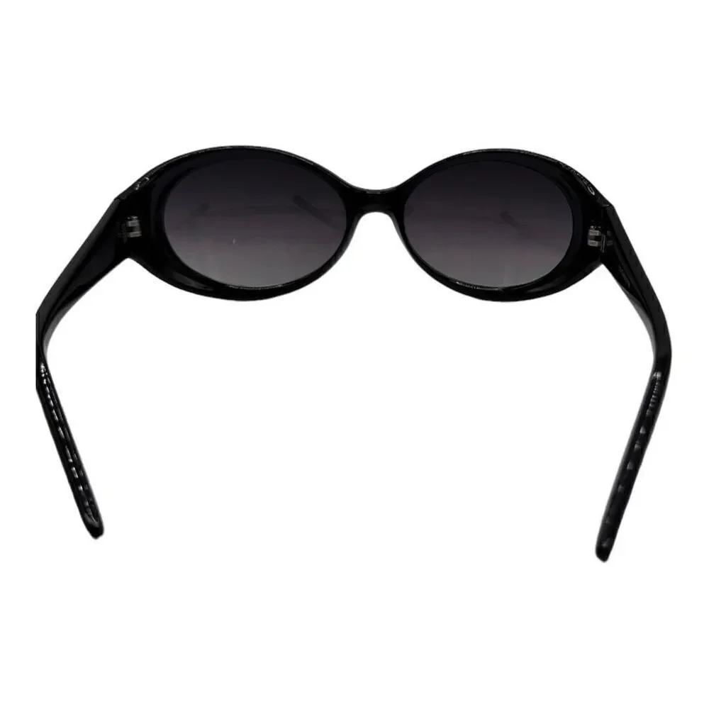 Liz Claiborne black plastic frame oval sunglasses 81141